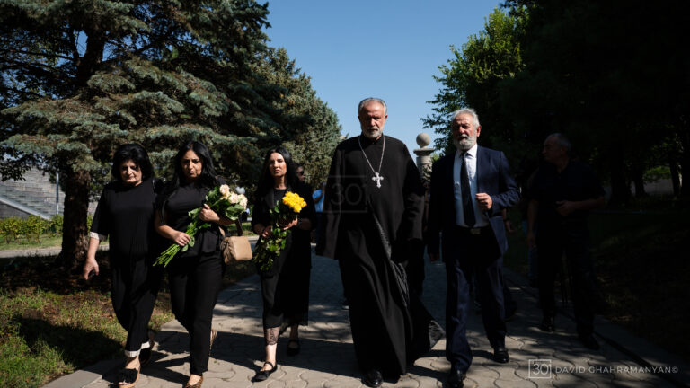 Public and Political Figures from Artsakh and Armenia Visit Yerablur on the 35th Anniversary of Artsakh’s Independence