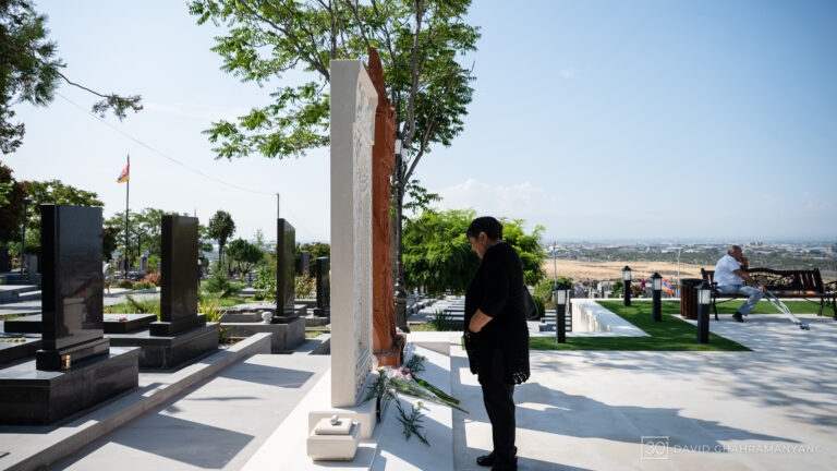 Public and Political Figures from Artsakh and Armenia Visit Yerablur on the 35th Anniversary of Artsakh’s Independence
